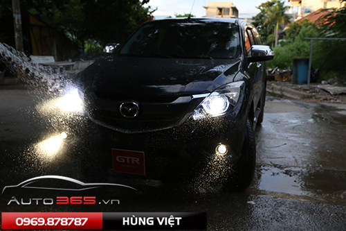 Độ đèn Mazda BT50 ánh sáng khủng nhất với vòng led angel